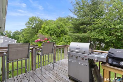 18 Richard Lane Bloomfield CT 06002