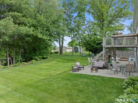 18 Richard Lane Bloomfield CT 06002