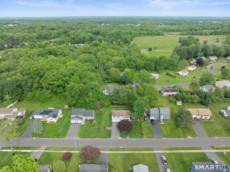 18 Richard Lane Bloomfield CT 06002
