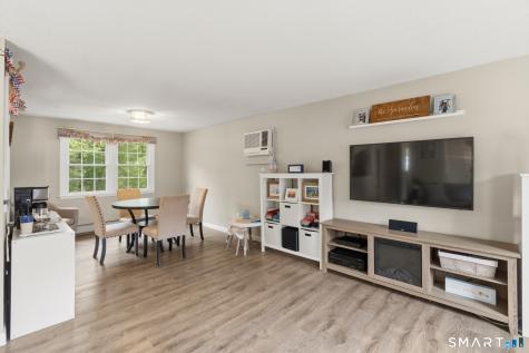 18 Richard Lane Bloomfield CT 06002