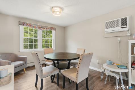 18 Richard Lane Bloomfield CT 06002