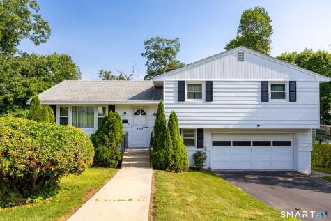256 Pearl Lake Road Waterbury CT 06706