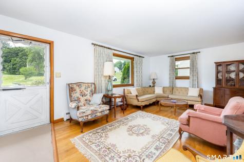 256 Pearl Lake Road Waterbury CT 06706