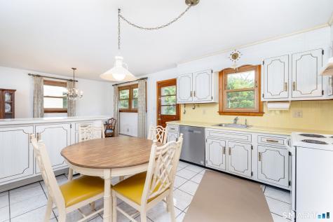 256 Pearl Lake Road Waterbury CT 06706