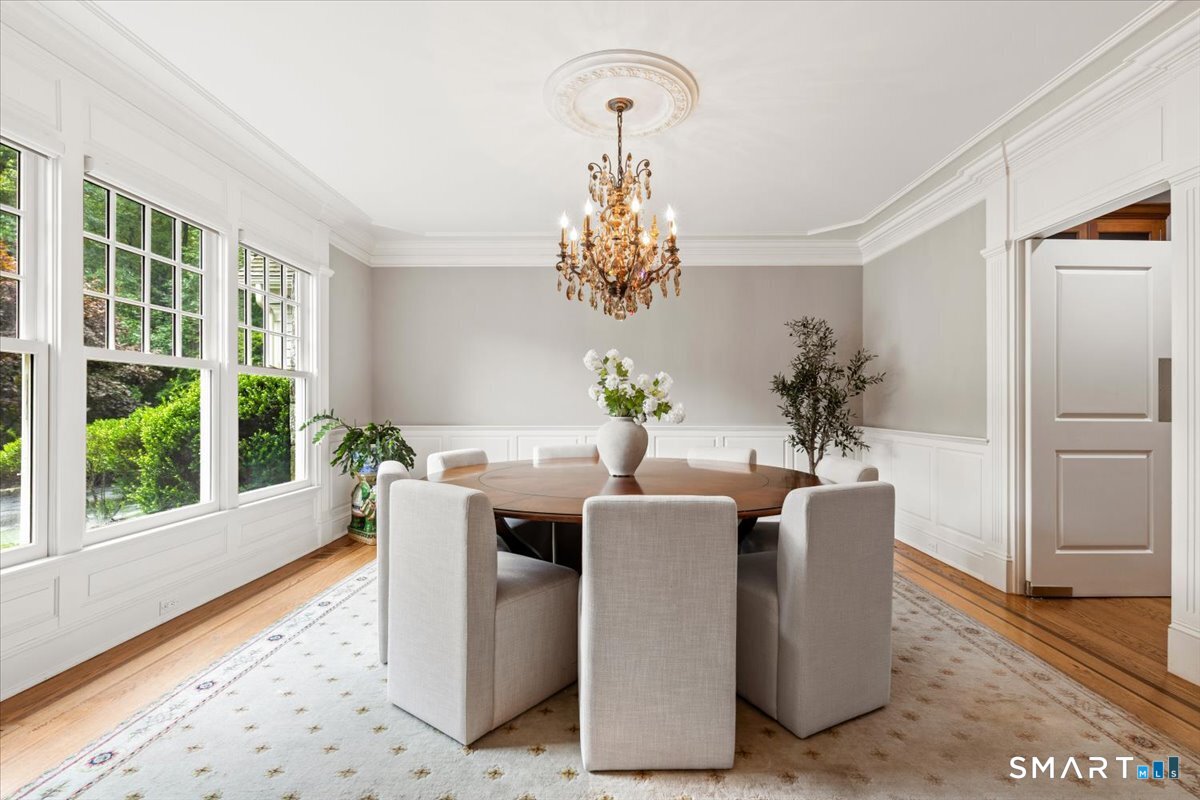 25 Adams Lane New Canaan CT 06840
