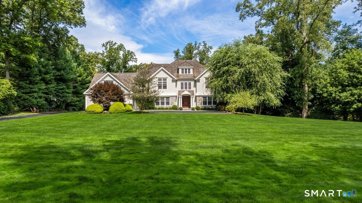 25 Adams Lane New Canaan CT 06840