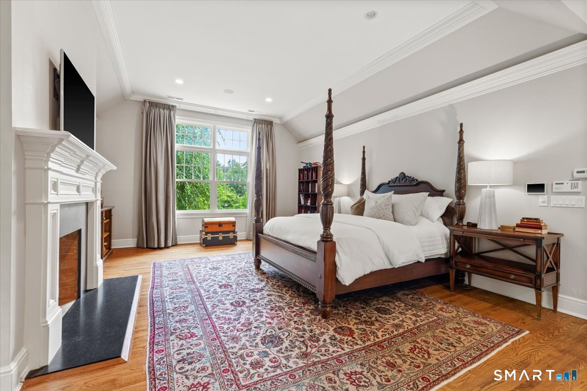 25 Adams Lane New Canaan CT 06840