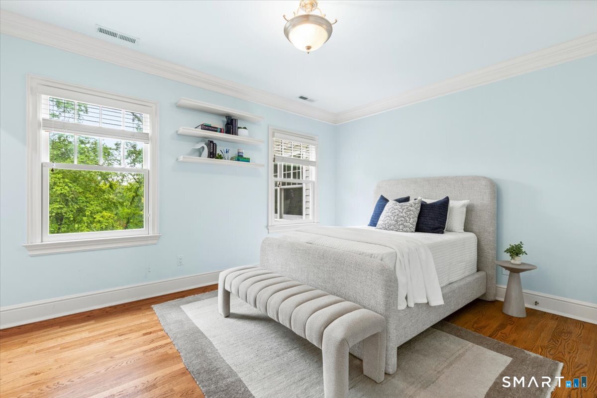 25 Adams Lane New Canaan CT 06840