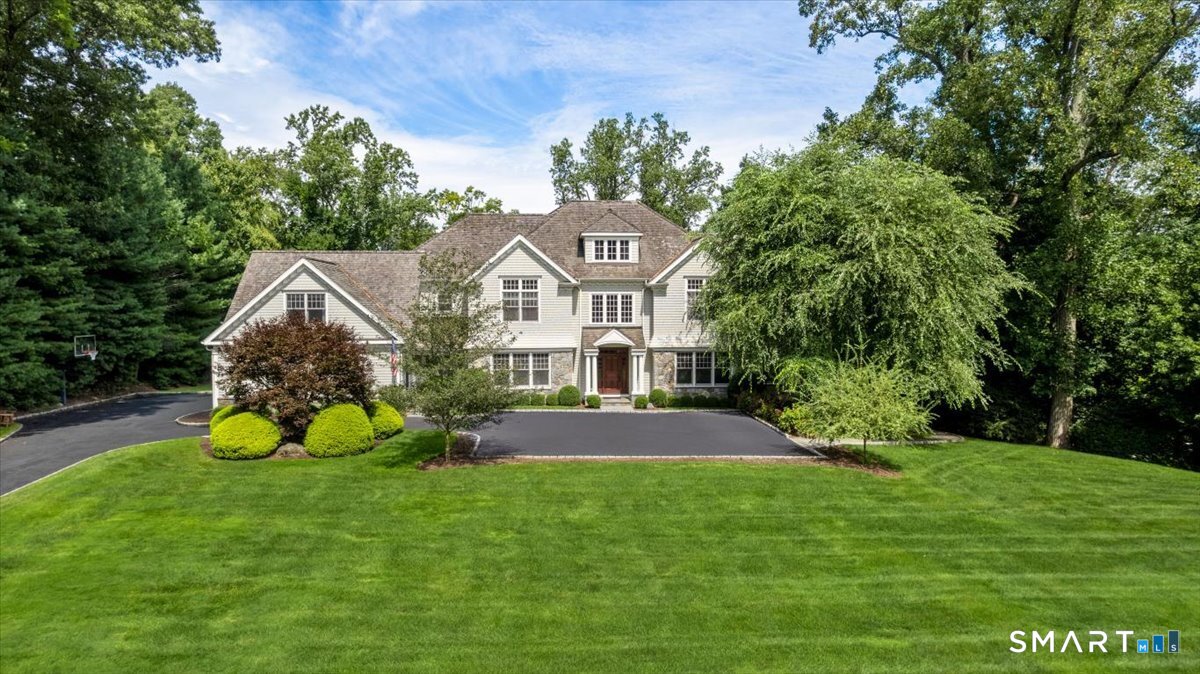 25 Adams Lane New Canaan CT 06840