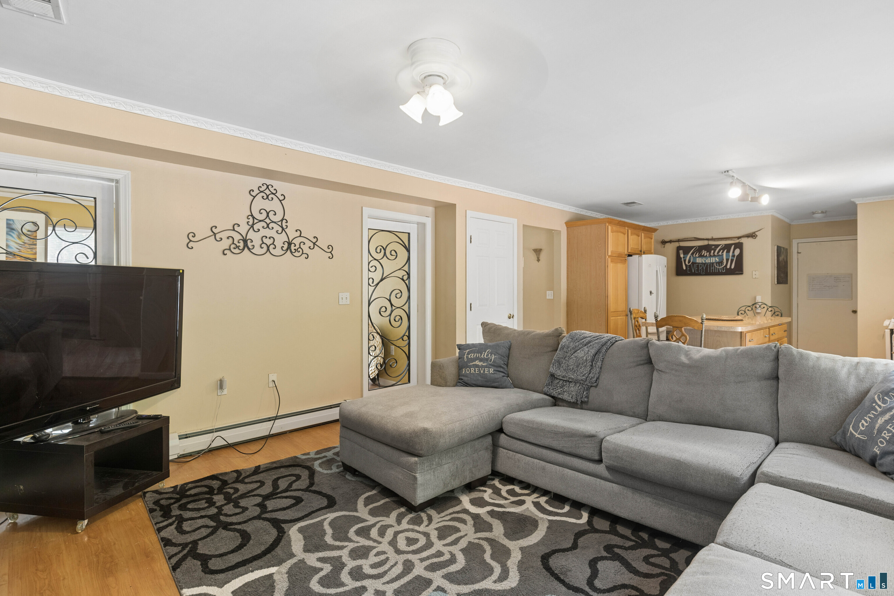 32 Fairfield Lane Bloomfield CT 06002