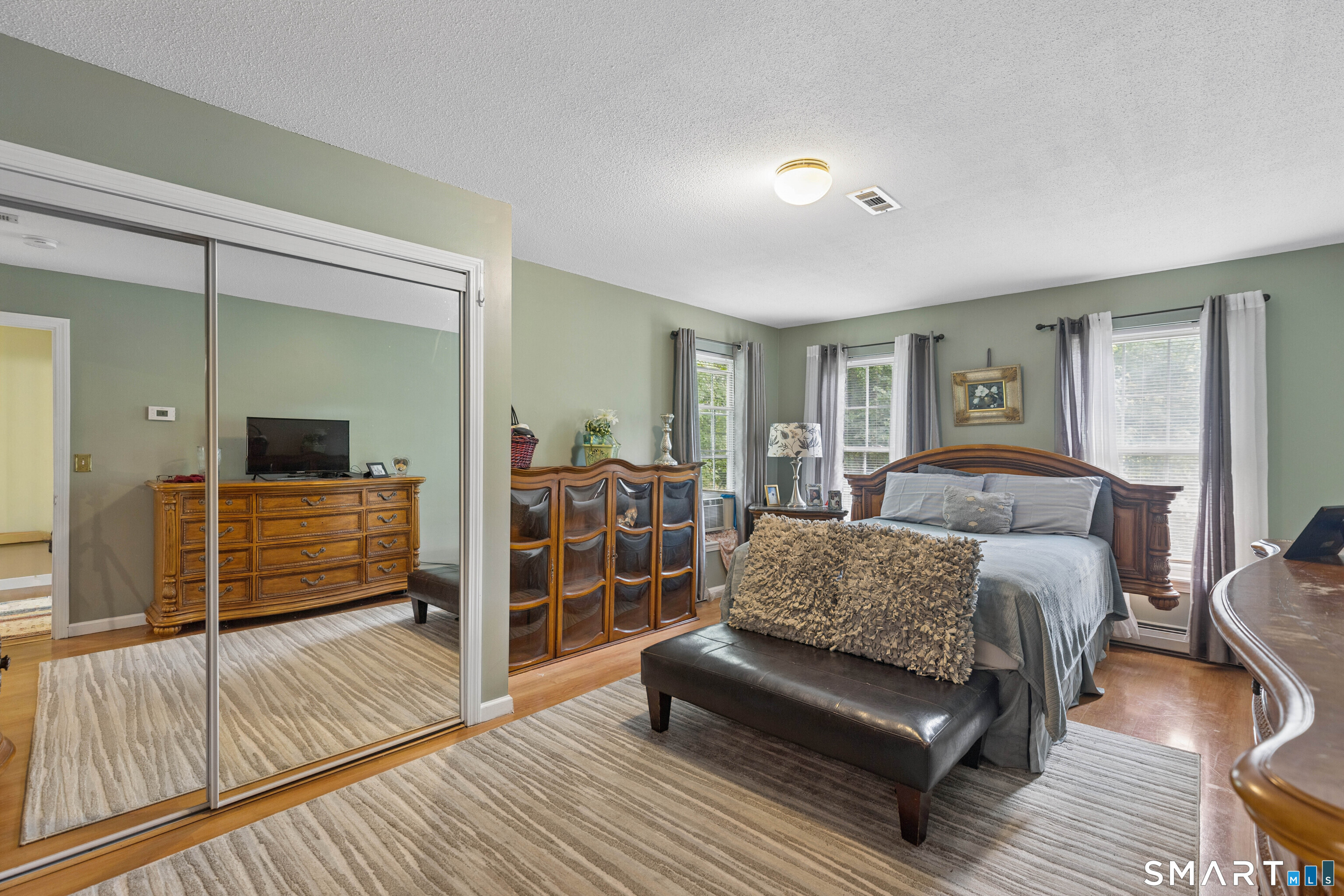 32 Fairfield Lane Bloomfield CT 06002