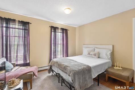 32 Fairfield Lane Bloomfield CT 06002