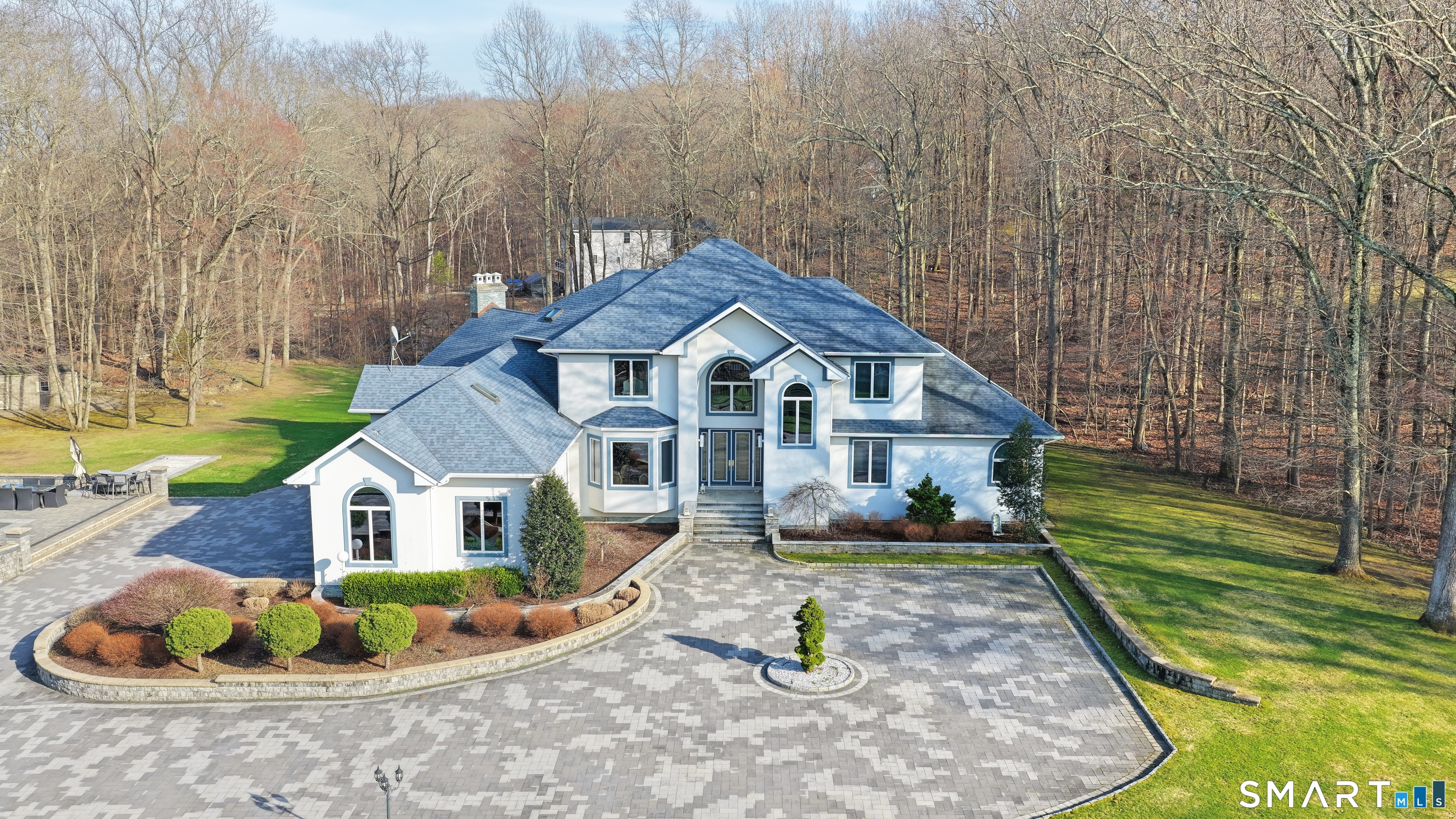 39 Golden Hill Lane Shelton CT 06484