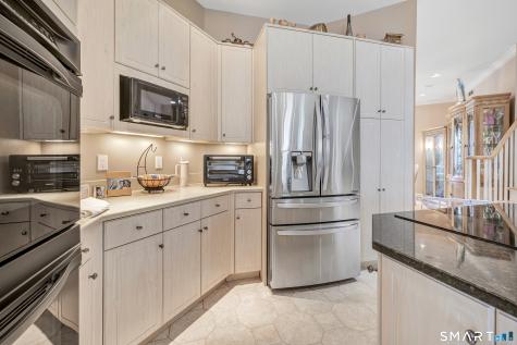 39 Golden Hill Lane Shelton CT 06484