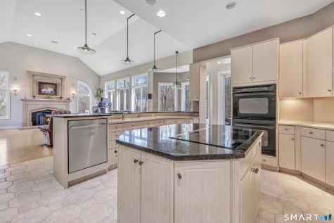 39 Golden Hill Lane Shelton CT 06484