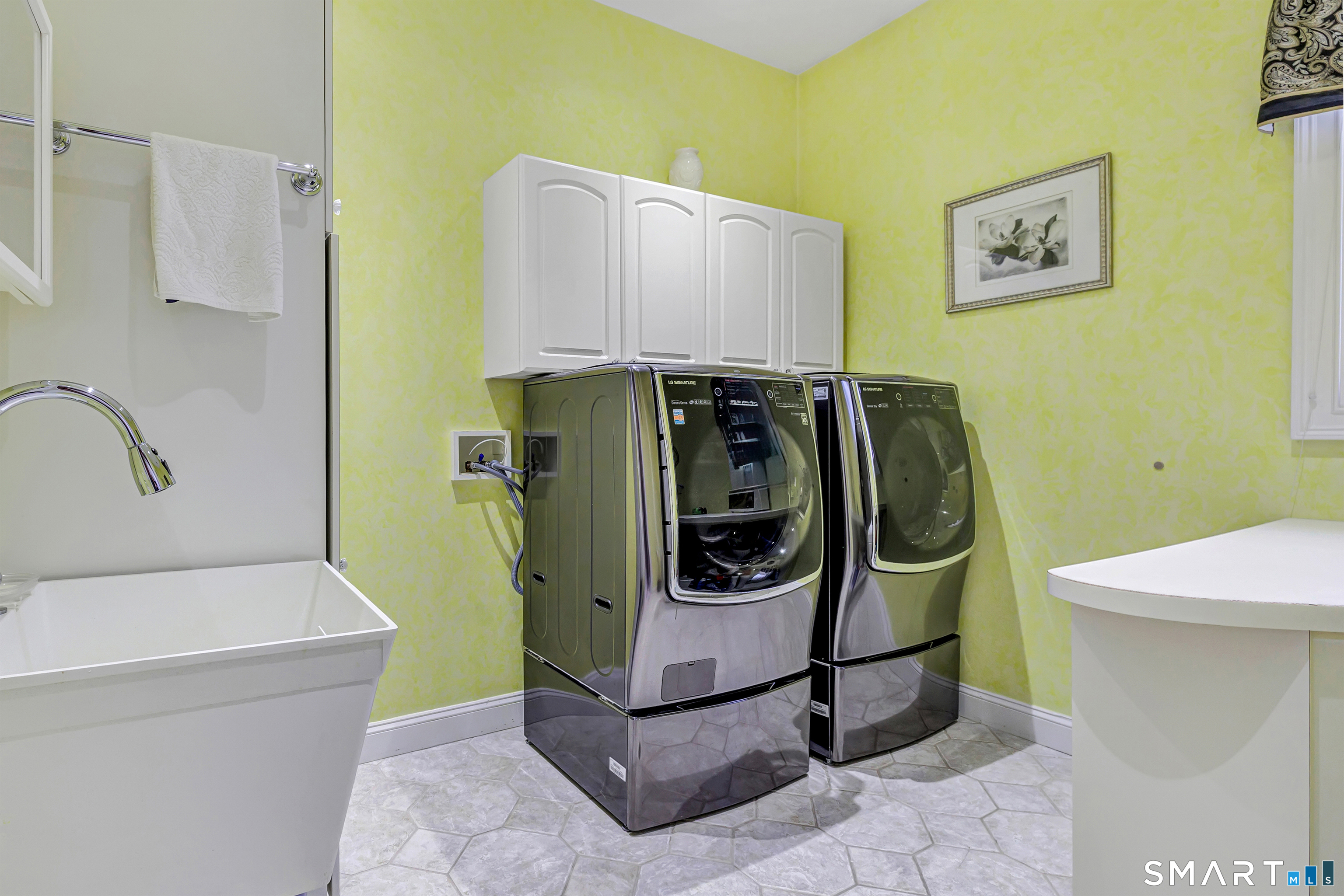 39 Golden Hill Lane Shelton CT 06484