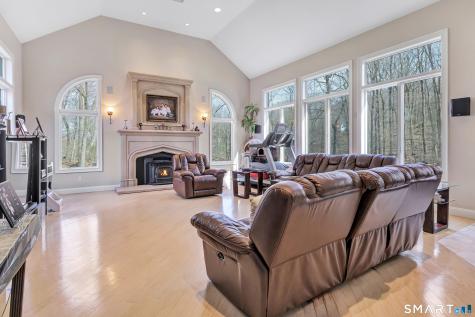 39 Golden Hill Lane Shelton CT 06484