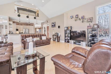 39 Golden Hill Lane Shelton CT 06484