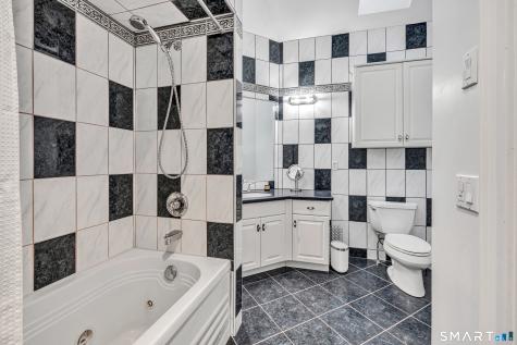 39 Golden Hill Lane Shelton CT 06484