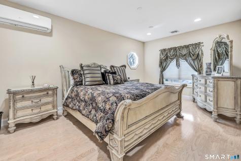 39 Golden Hill Lane Shelton CT 06484