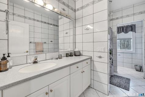 39 Golden Hill Lane Shelton CT 06484