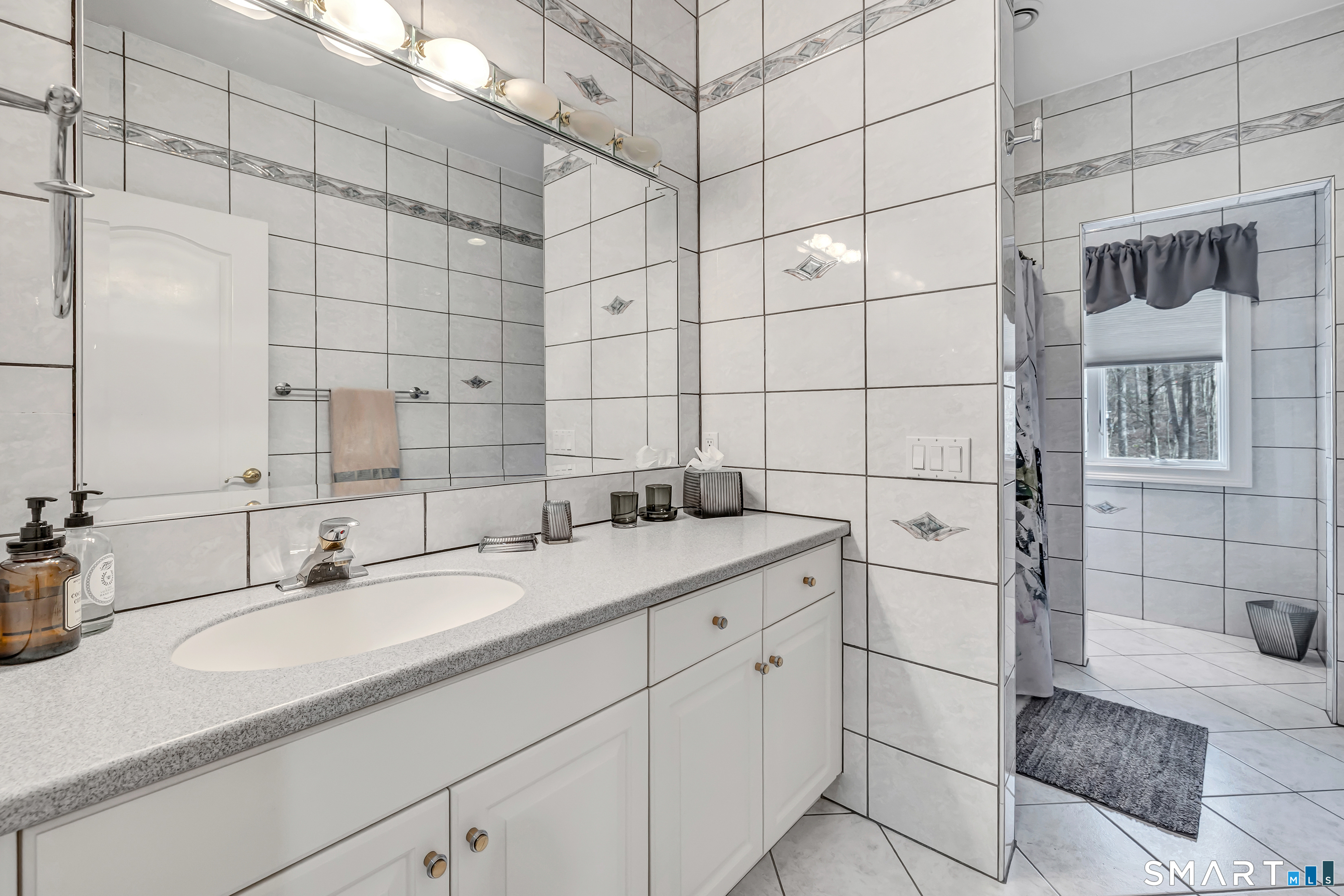 39 Golden Hill Lane Shelton CT 06484