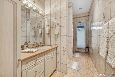39 Golden Hill Lane Shelton CT 06484