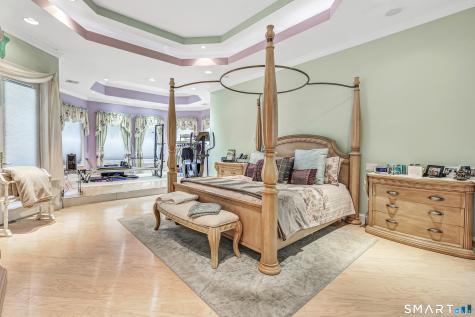 39 Golden Hill Lane Shelton CT 06484