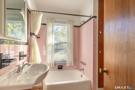 2 Rufus Street Ansonia CT 06401