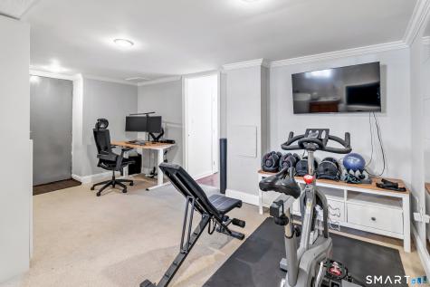 113 Old Stratfield Road Fairfield CT 06825