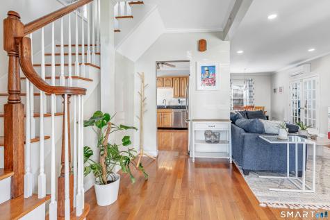 113 Old Stratfield Road Fairfield CT 06825