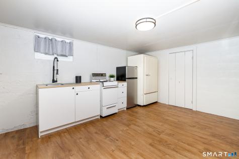 67 Bell Street Middletown CT 06457