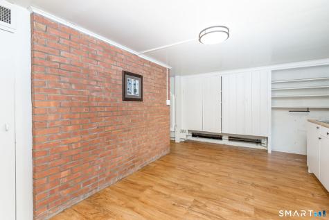 67 Bell Street Middletown CT 06457