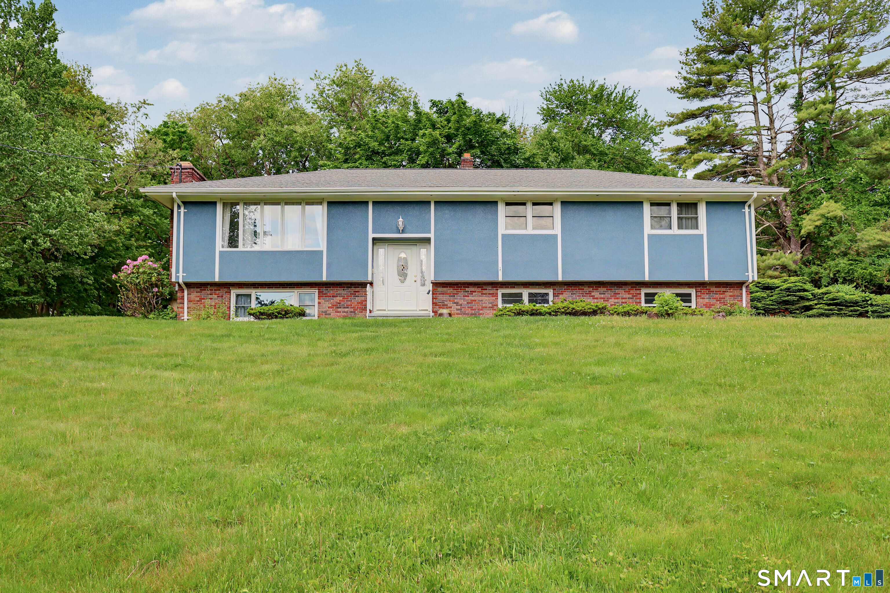 44 Haverhill Road Trumbull CT 06611