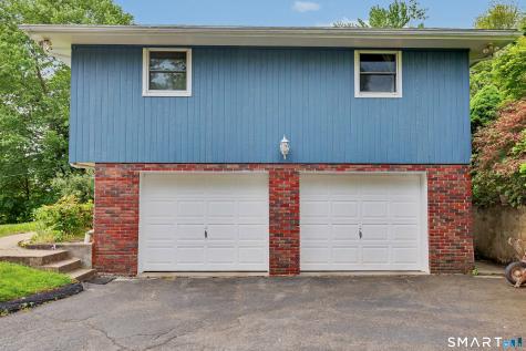 44 Haverhill Road Trumbull CT 06611