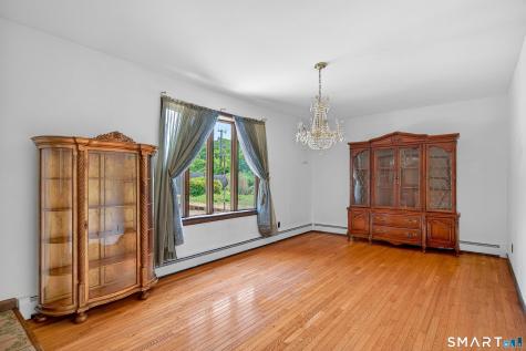 10 Horseshoe Drive Danbury CT 06811