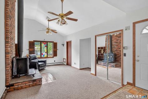 10 Horseshoe Drive Danbury CT 06811