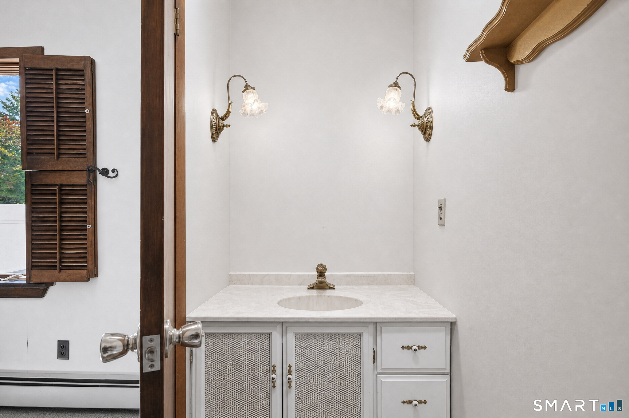 10 Horseshoe Drive Danbury CT 06811