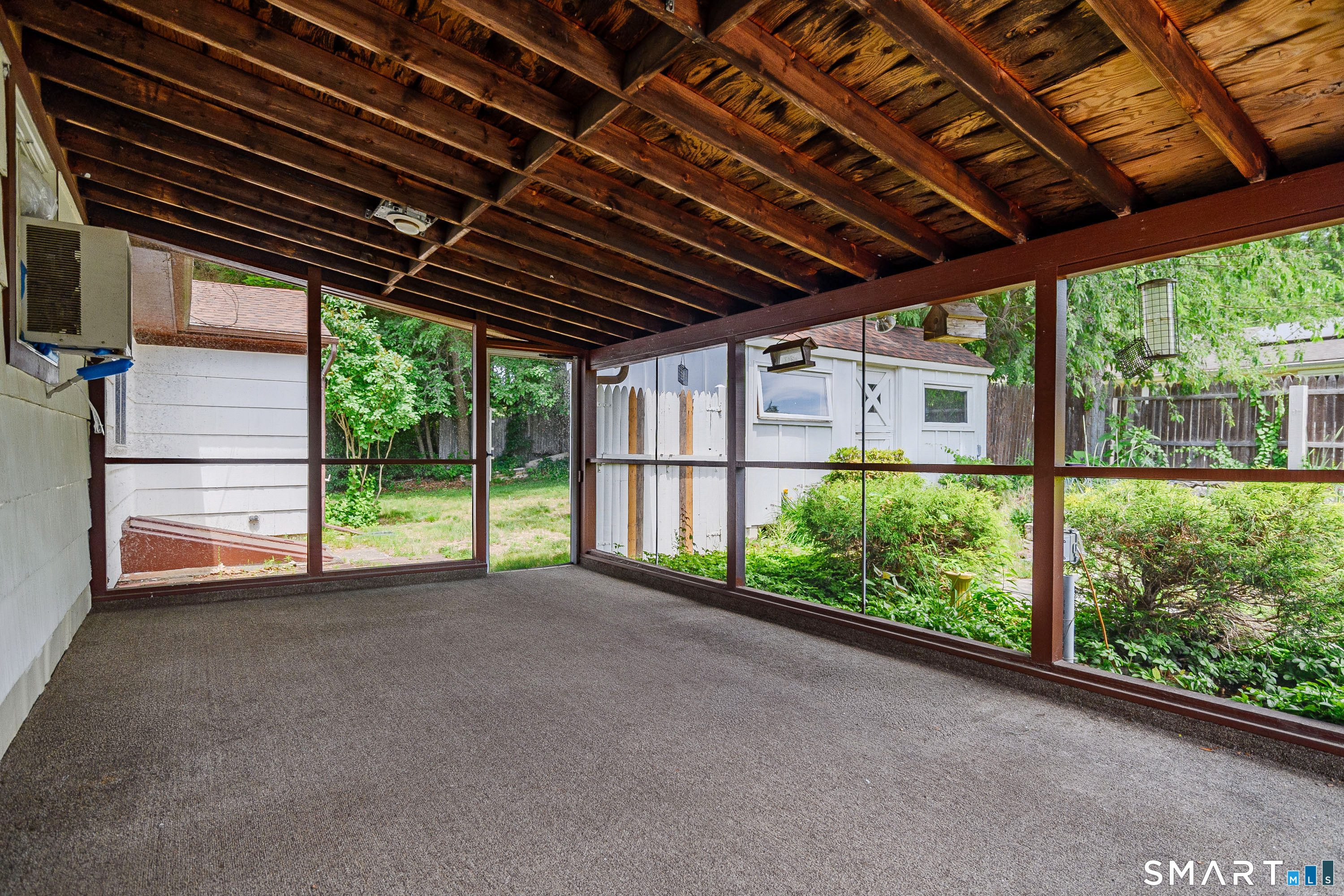 10 Horseshoe Drive Danbury CT 06811