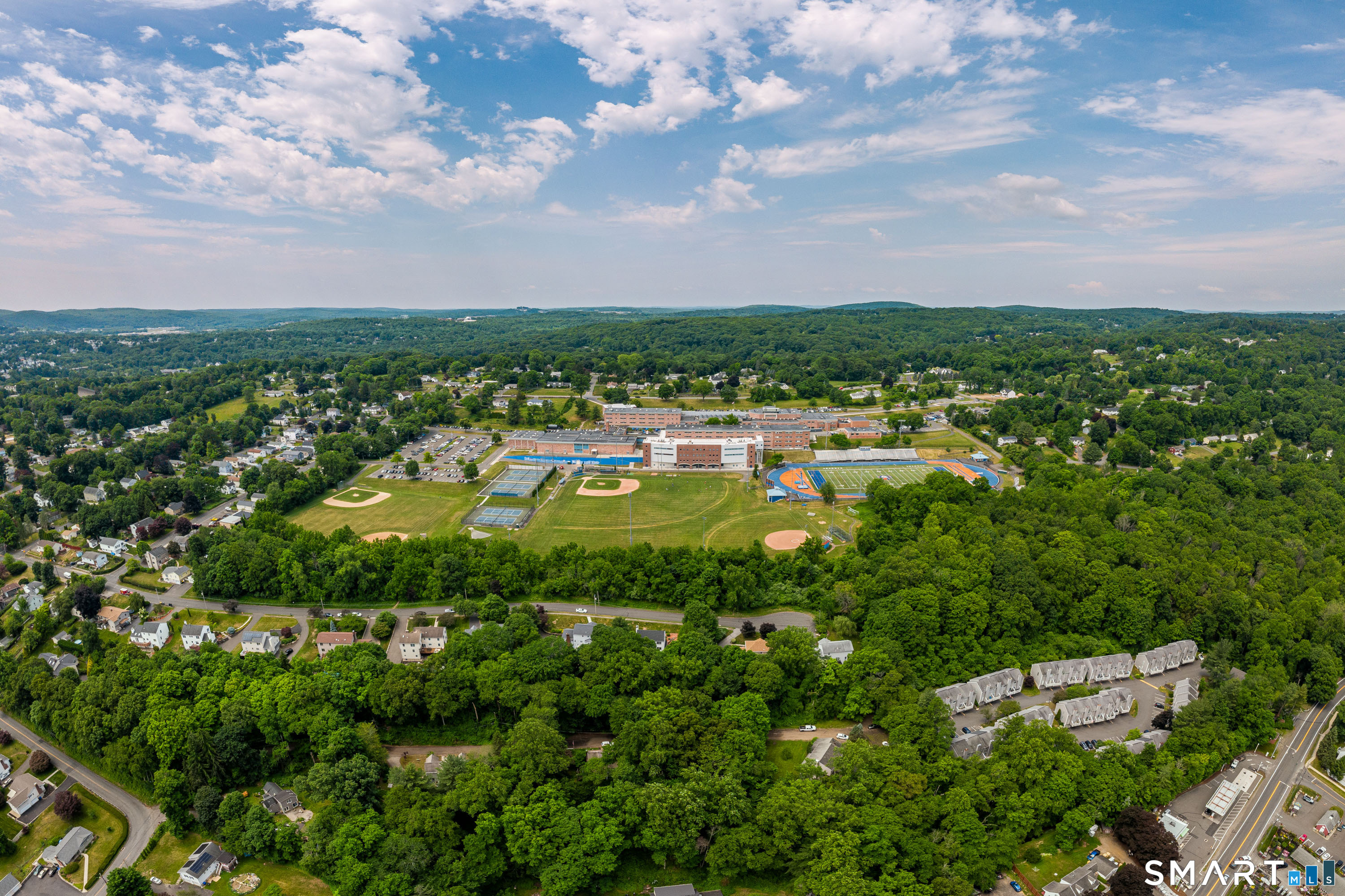 10 Horseshoe Drive Danbury CT 06811