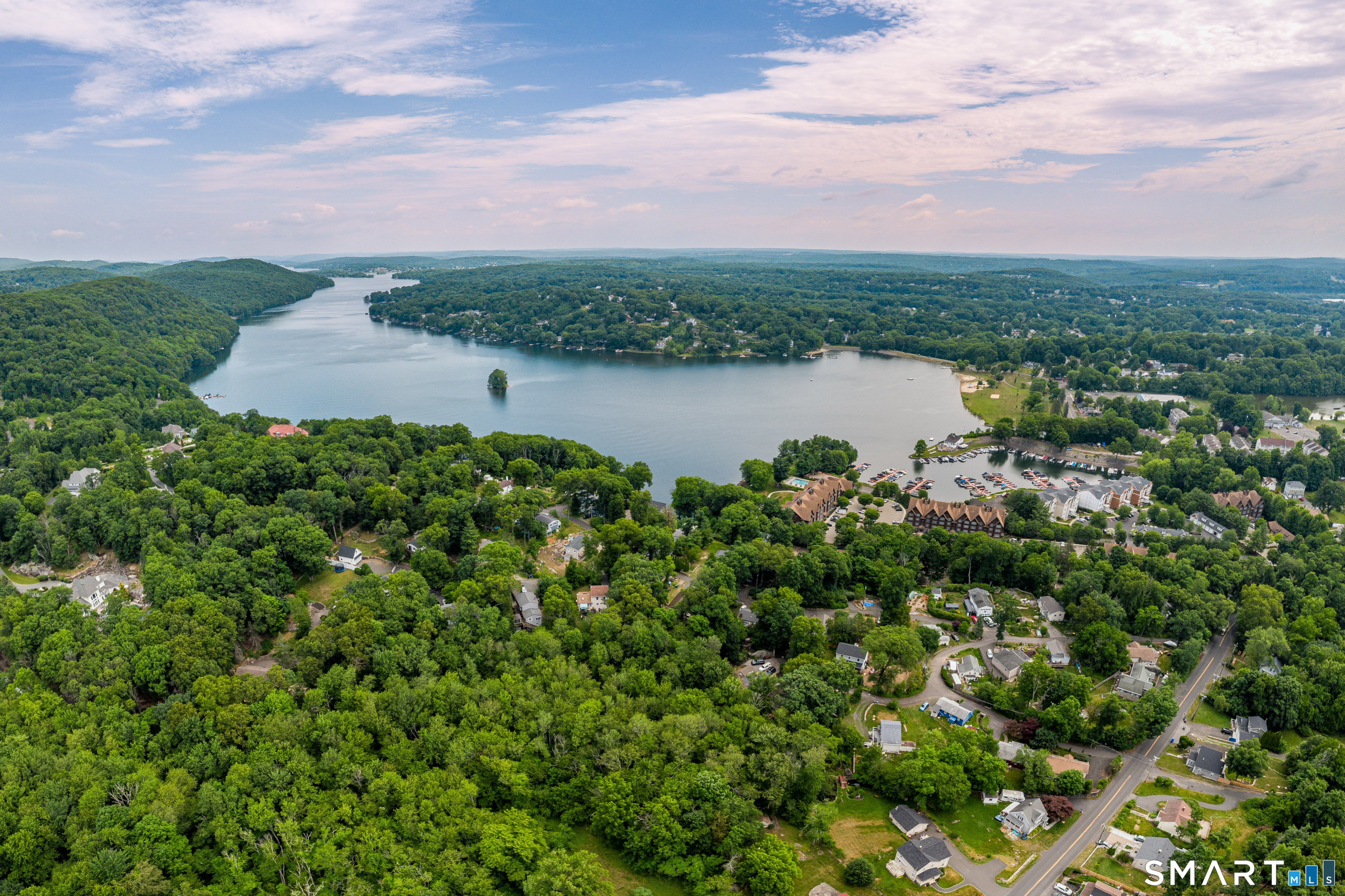10 Horseshoe Drive Danbury CT 06811
