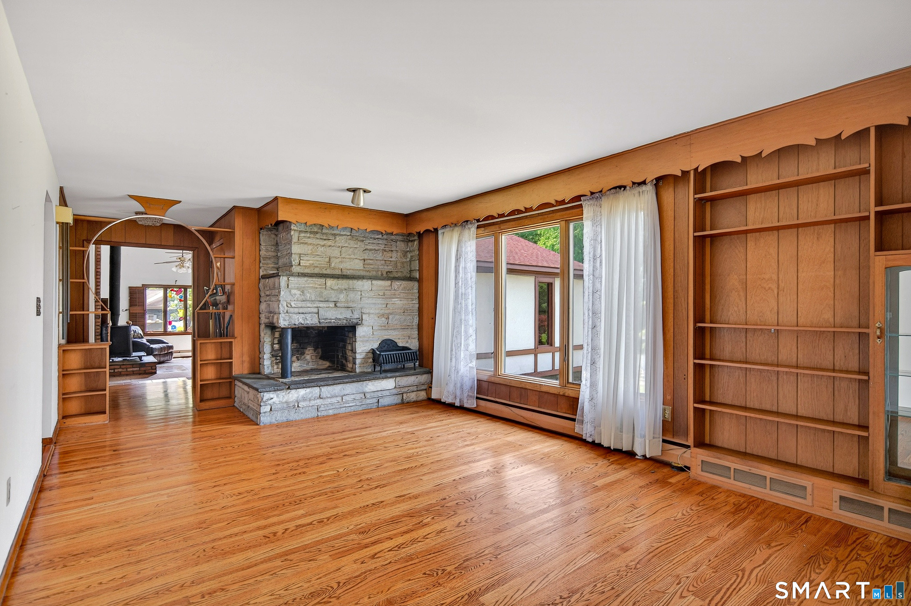 10 Horseshoe Drive Danbury CT 06811