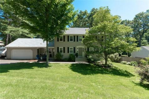 112 Saxonwood Road Fairfield CT 06825