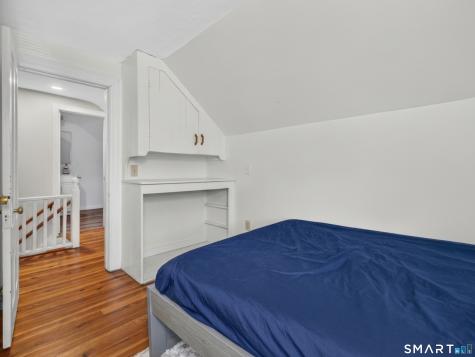 24 Hatch Street Stonington CT 06355