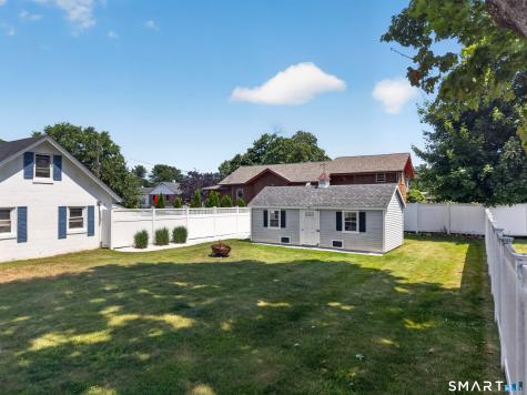 24 Hatch Street Stonington CT 06355