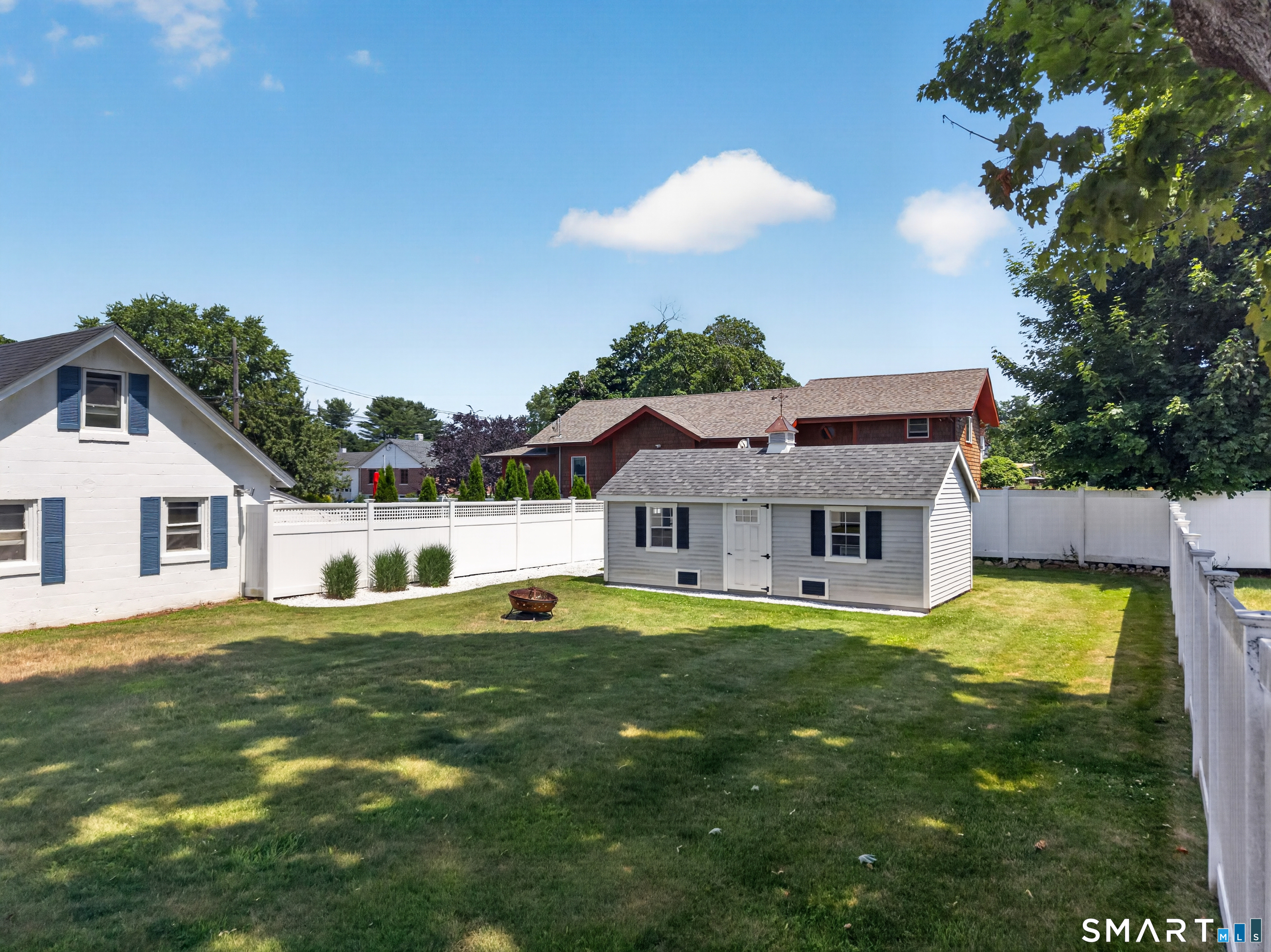 24 Hatch Street Stonington CT 06355