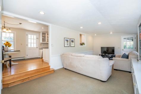 33 April Drive Glastonbury CT 06033