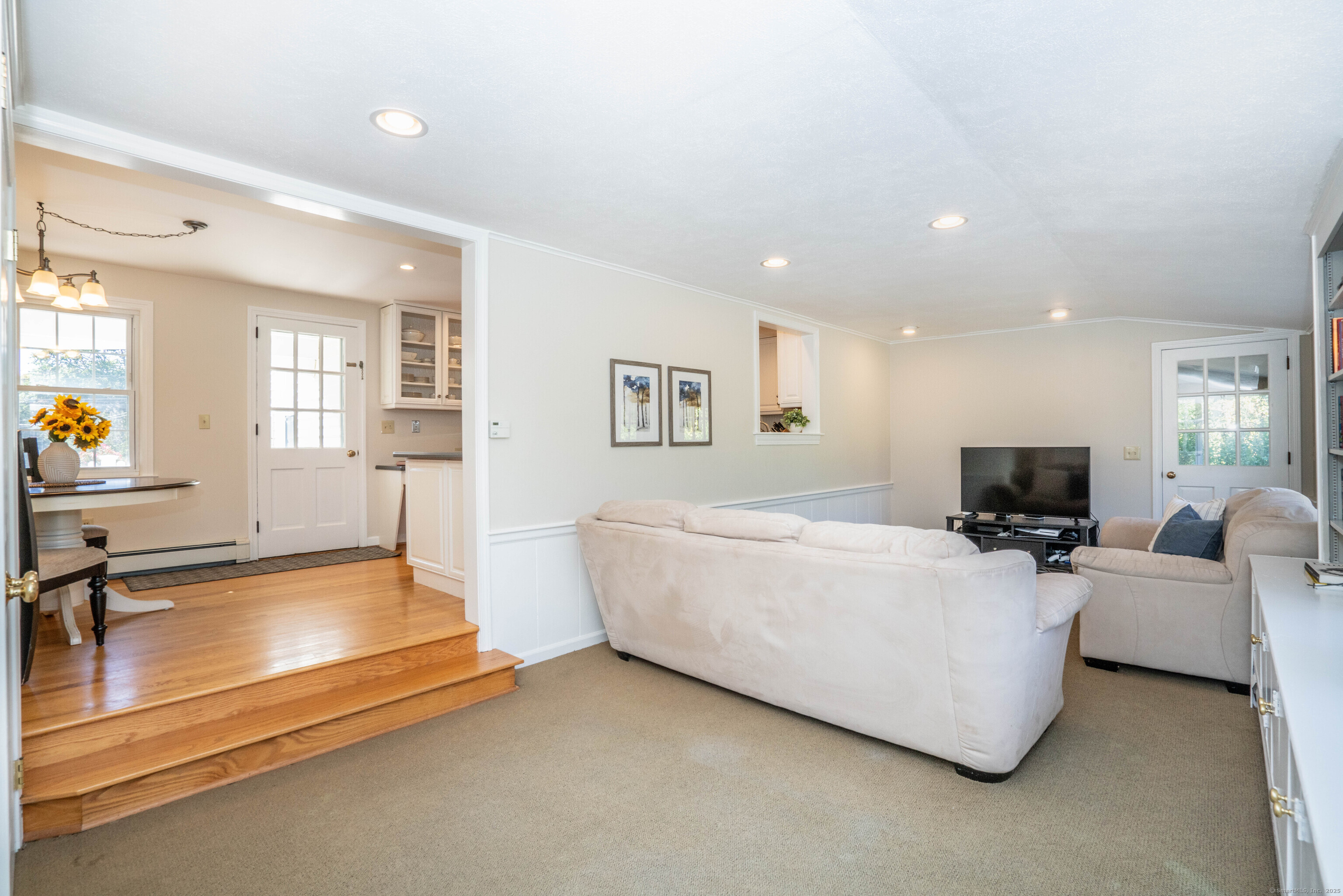 33 April Drive Glastonbury CT 06033