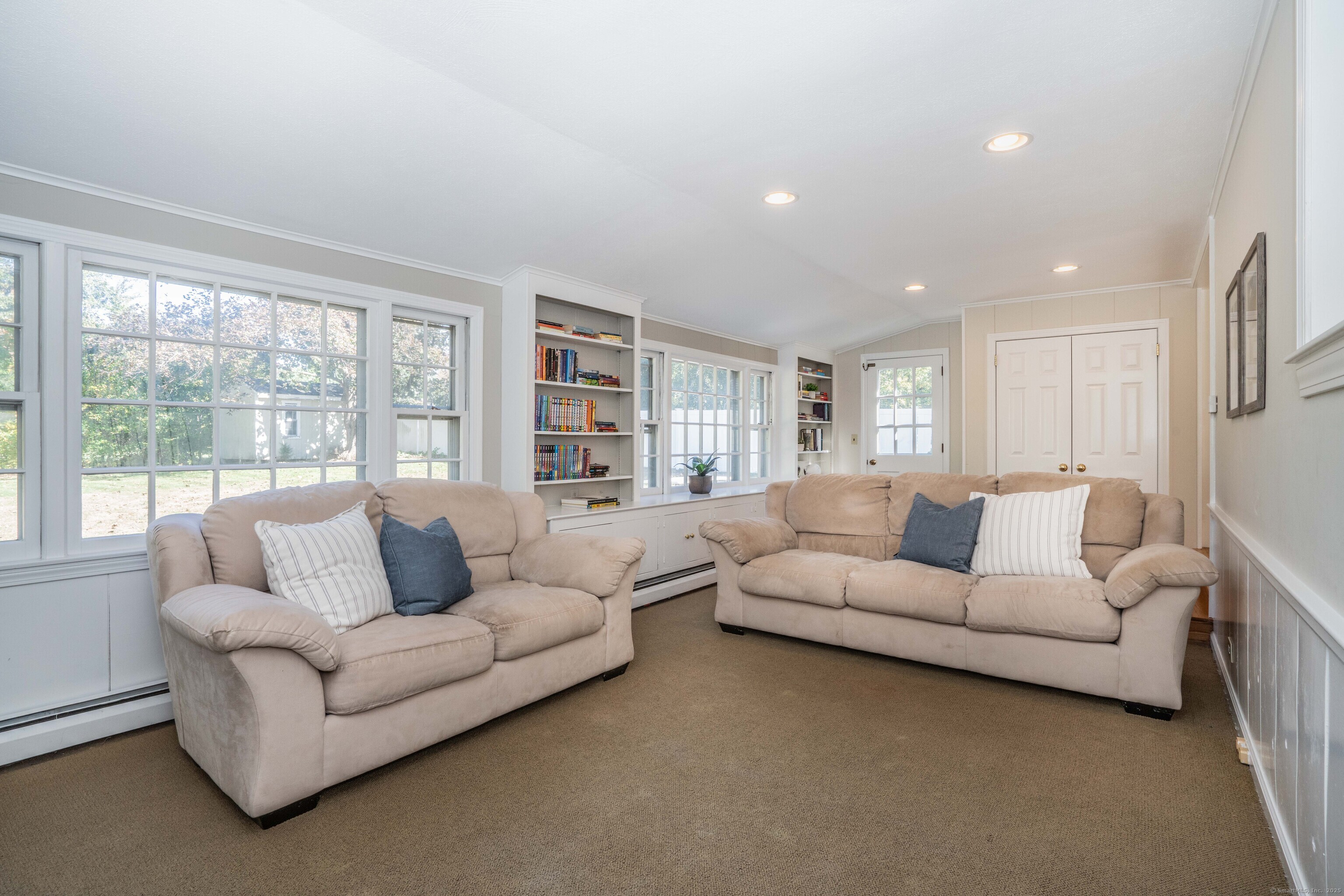 33 April Drive Glastonbury CT 06033