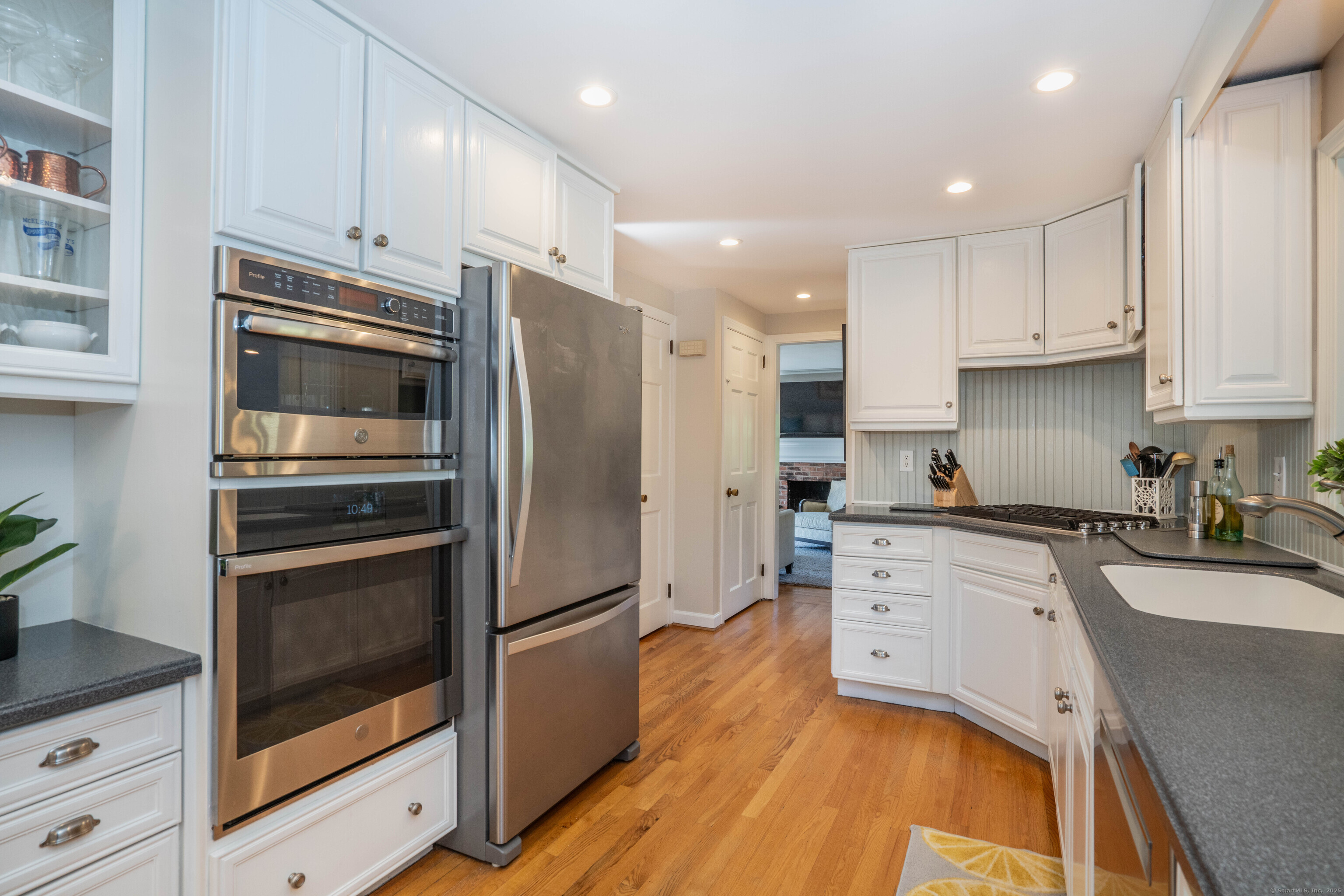 33 April Drive Glastonbury CT 06033